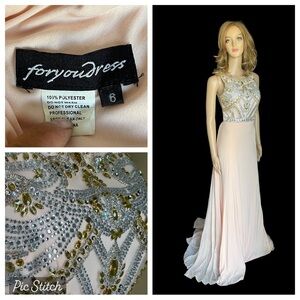 Foryoudress peach Sequin maxi
Dress size 6